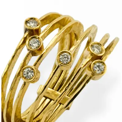 Six-band Ring