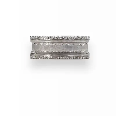 Large milgrain platinum band ring